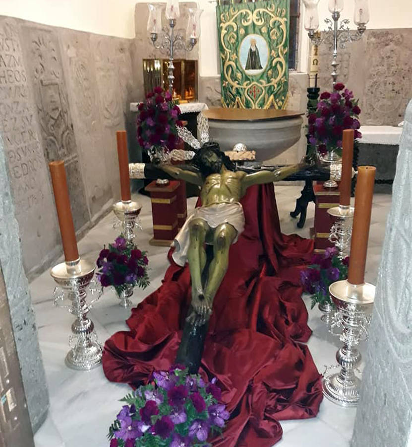 Cristo de la Expiación en la capilla del baustimo de la parroquia. 