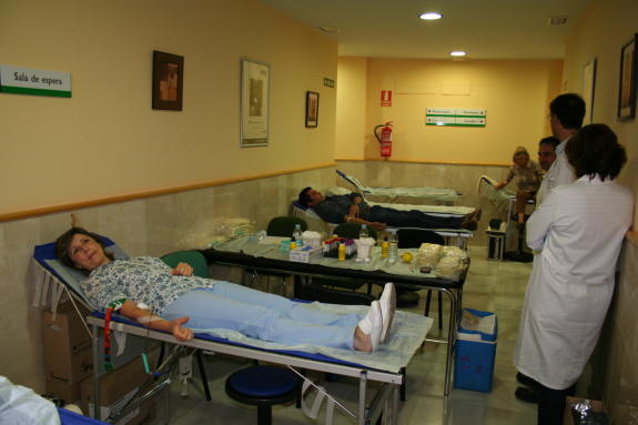 Doble extracción de sangre, hoy y mañana en Campanario