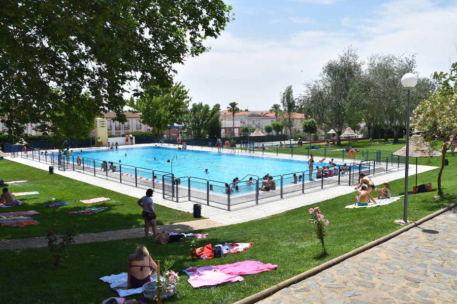 La piscina de verano ya está abierta al público