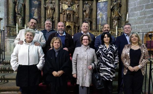 Integrantes de la junta directiva de la Virgen nombrada el pasado 1 de enero. 