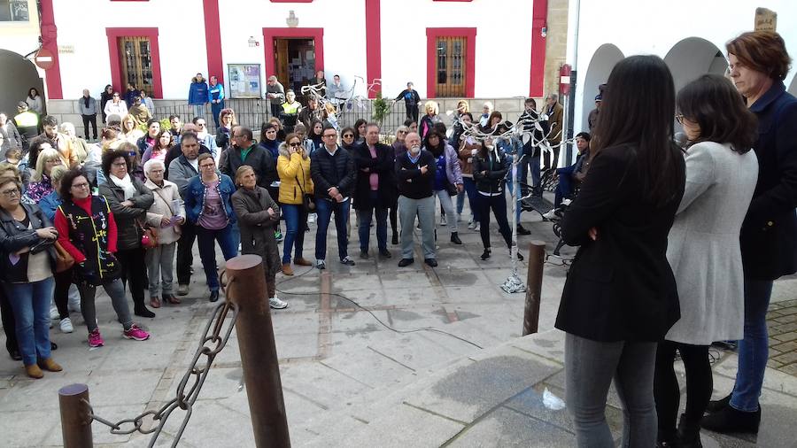 Imagen principal - Casar reivindica la igualdad de las mujeres este 8 de marzo