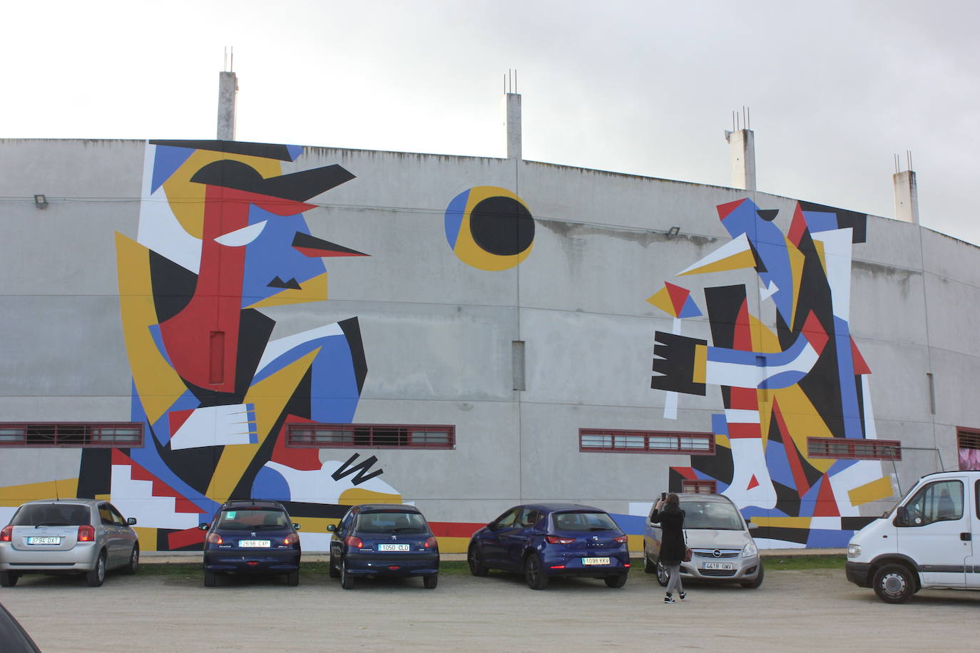 Imagen principal - Inaugurado el 'Contenedor de Arte' del Centro de ocio y cultura