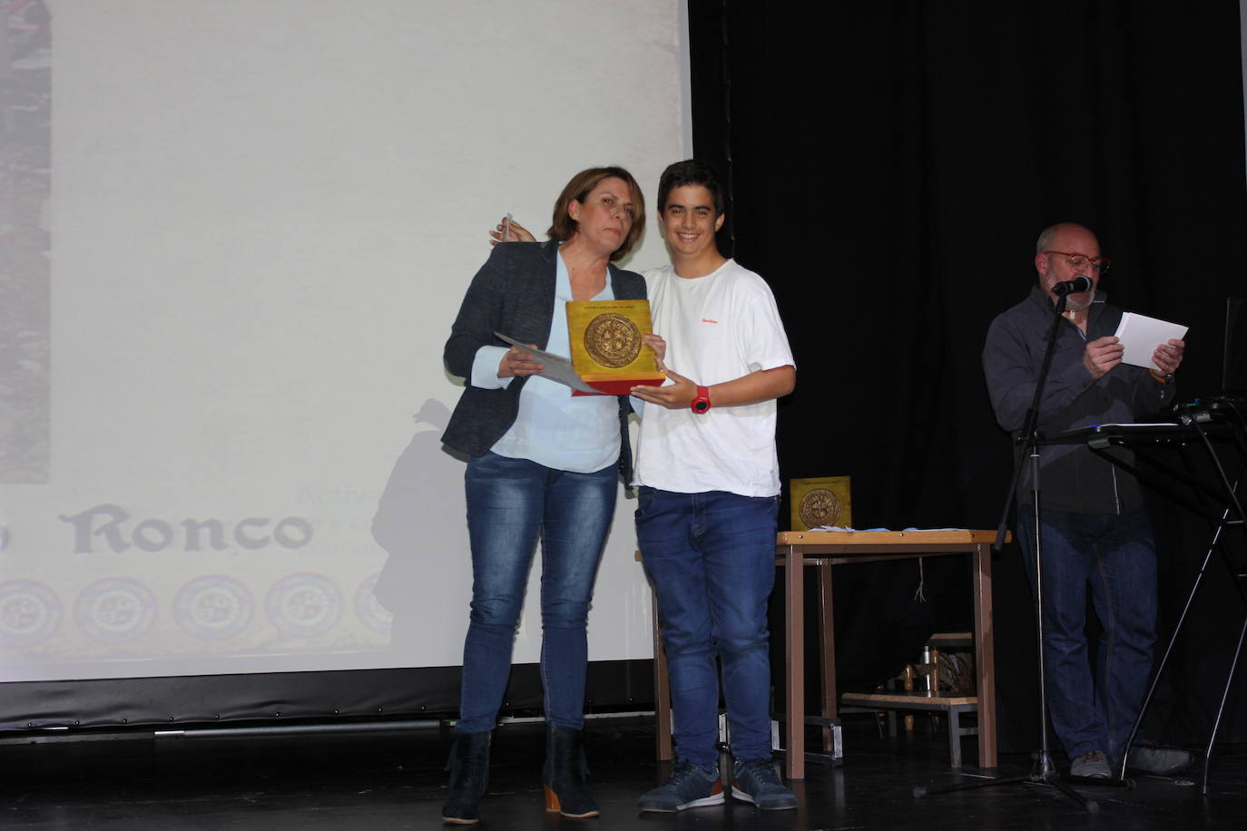 Samuel Moreno Ronco recibió el premio al 'Mejor deportista promesa'. L.C.G.