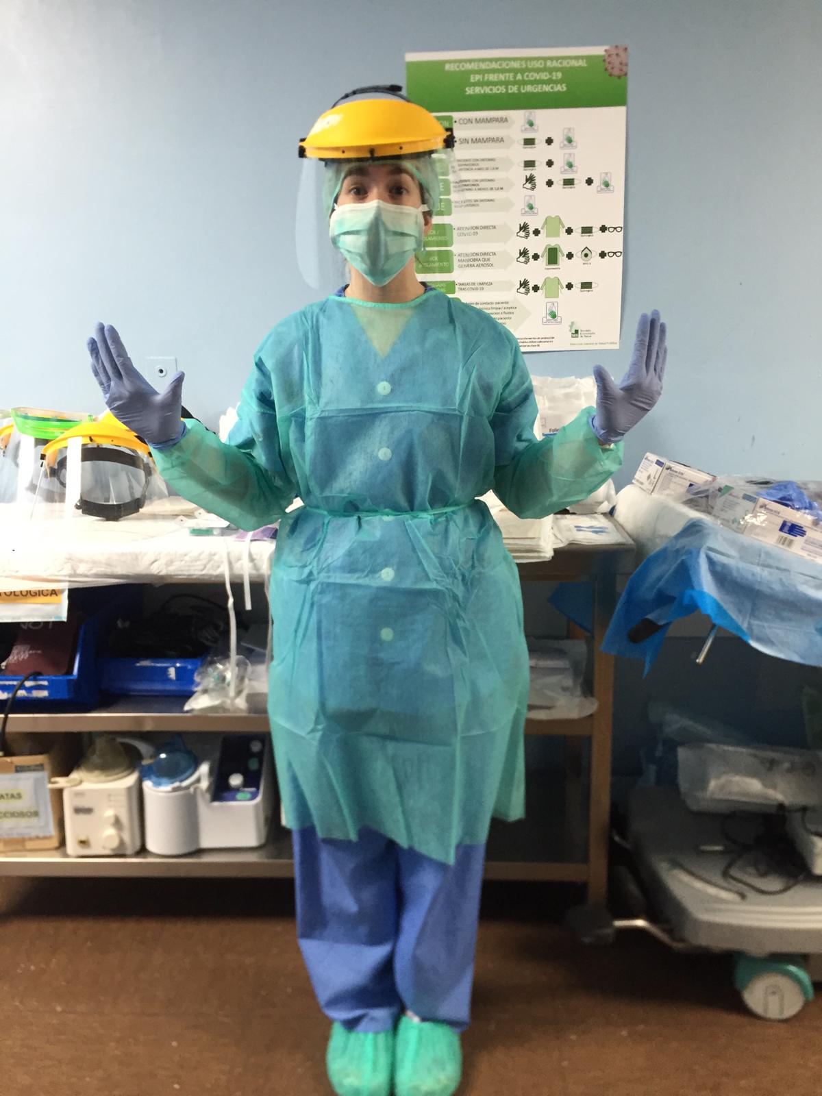 Elena Vivas trabaja como enfermera en el hospital de Navalmoral de la Mata desde el 28 de marzo. 