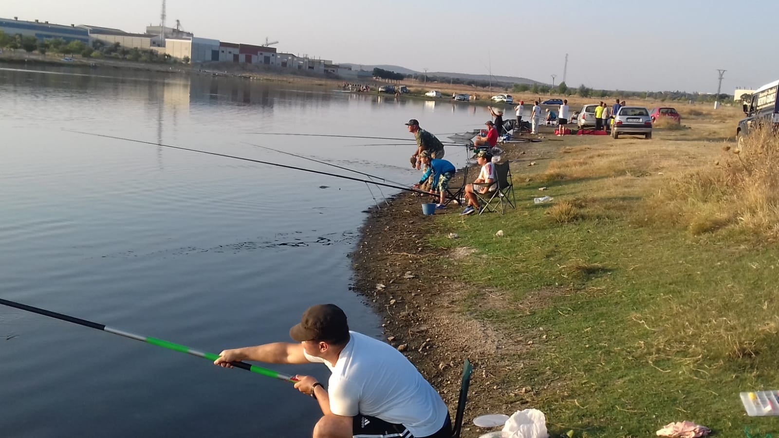 Los pescadores confían en poder capturar la tenca cuando termine el confinamiento