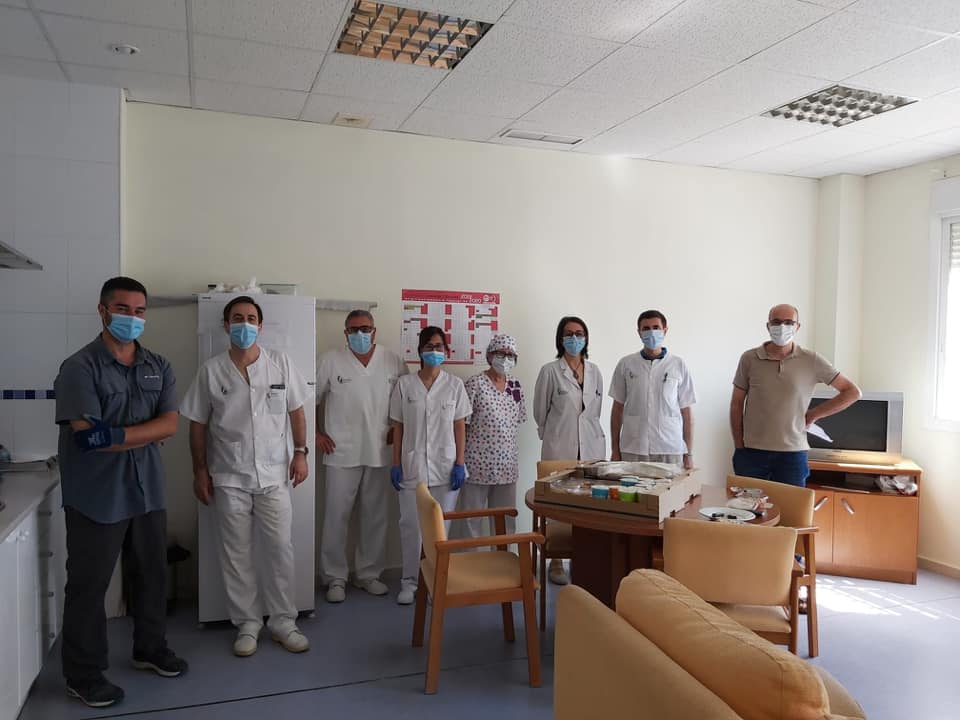 El equipo sanitario también ha disfrutado de los productos locales. CEDIDA