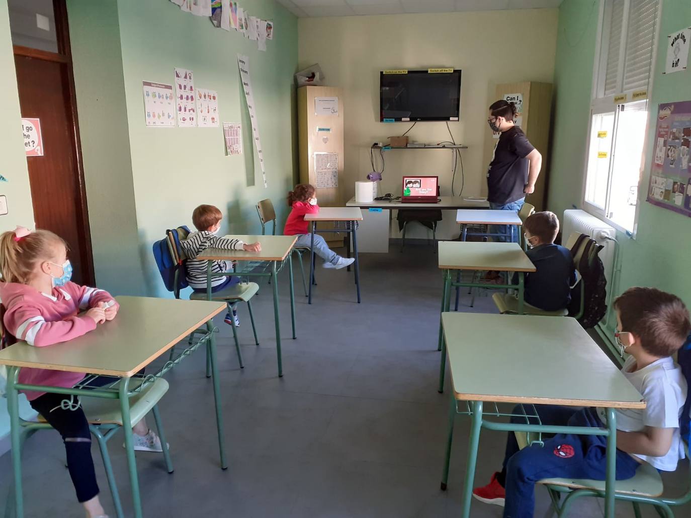 El Centro Local de Idiomas acoge a cinco alumnos por turno. 