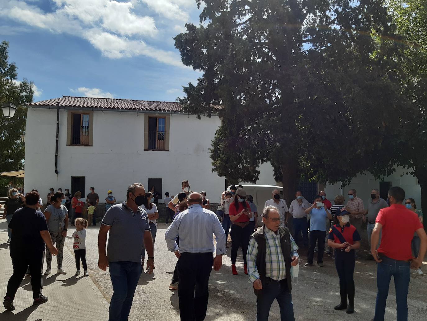Imagen secundaria 1 - La Virgen del Prado regresa a su ermita