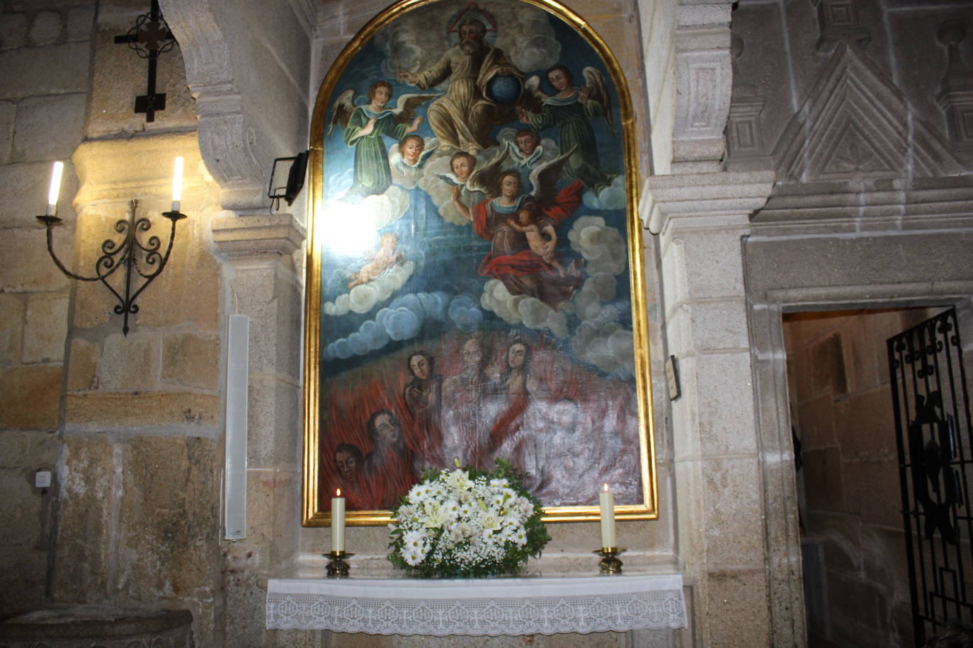 Imagen del cuadro de Ánimas Benditas de la parroquia. L.C.G.