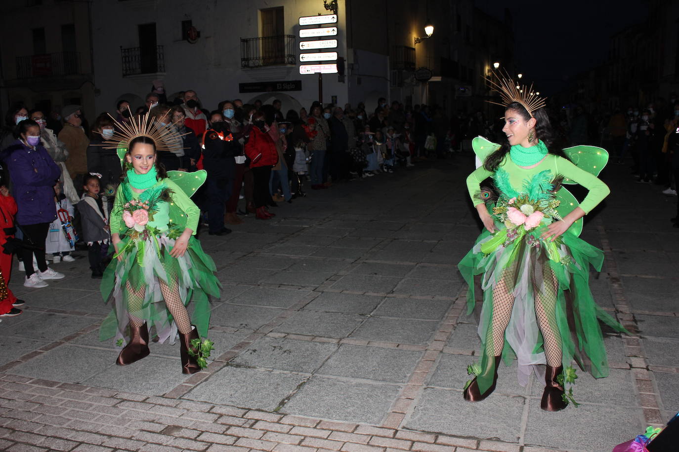 Las ninfas, pareja ganadora del desfile. 