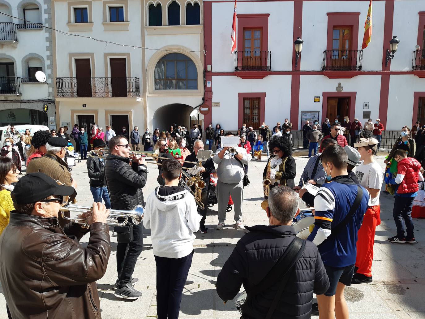 Fotos: Casar de Cáceres vuelve a disfrutar de un gran Carnaval