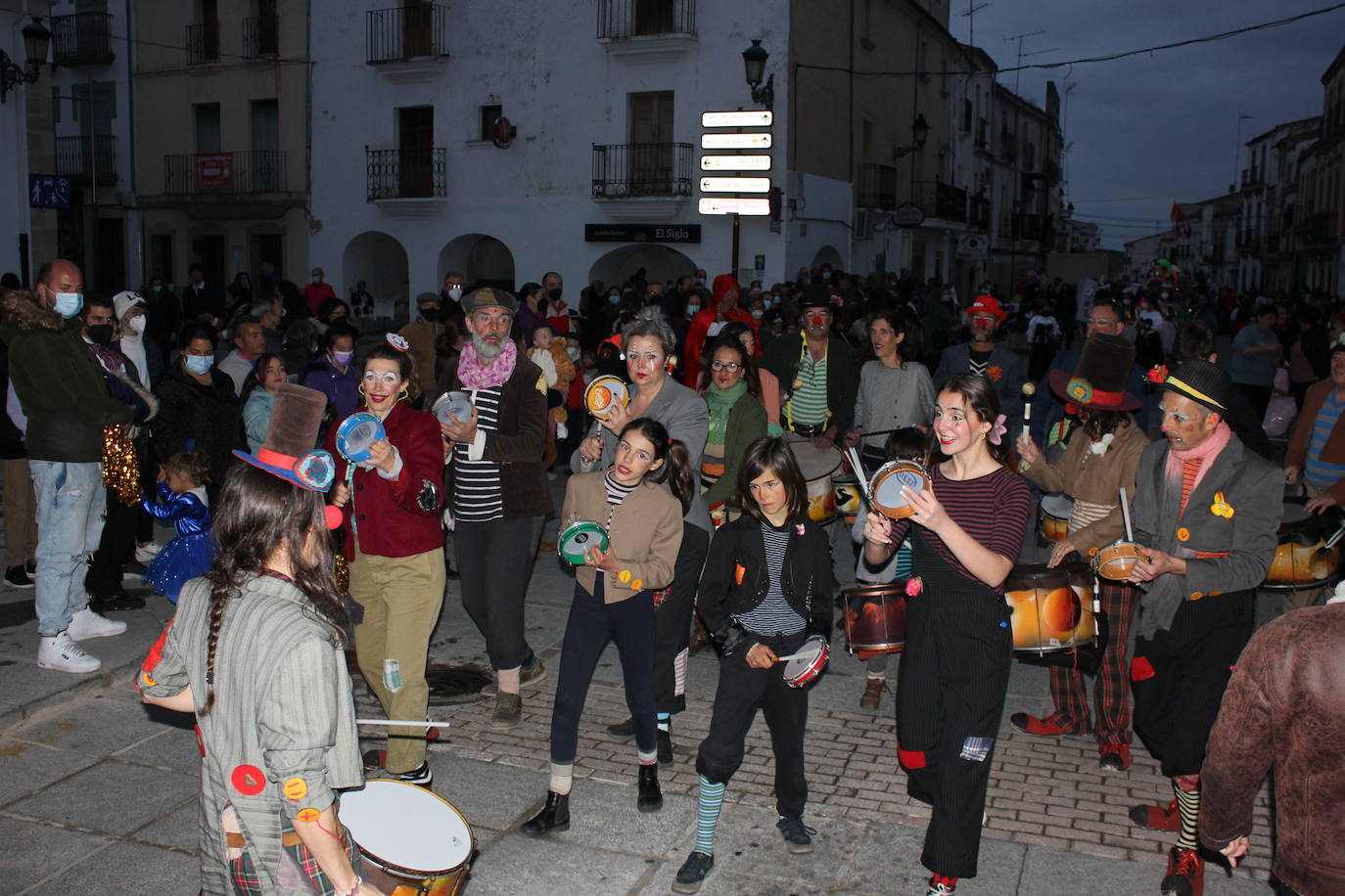 Fotos: Casar de Cáceres vuelve a disfrutar de un gran Carnaval