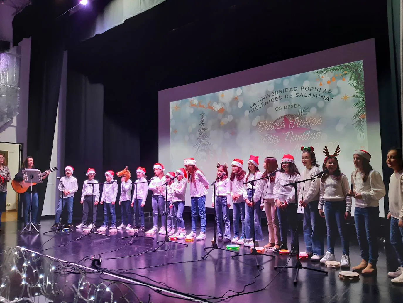 Fotos: Los casareños cantan a la Navidad