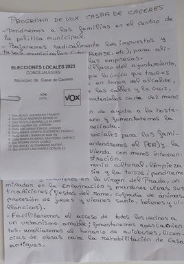 Imagen del manucristo unida a la lista de candidatos que hoy ha sido repartido por algunos hogares.