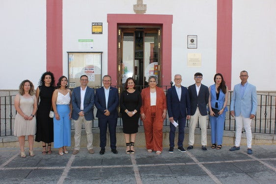 La toma de posesión de los nuevos concejales y la investidura de la alcaldesa en imágenes