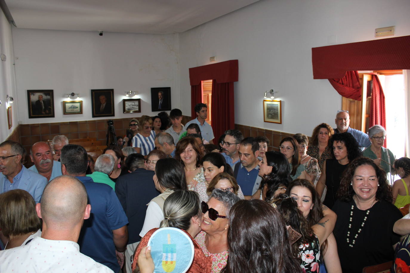 La toma de posesión de los nuevos concejales y la investidura de la alcaldesa en imágenes