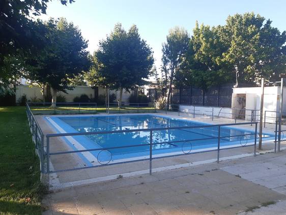 Se invertirán 203.470 euros en la construcción de un nuevo vaso de la piscina infantil tras la temporada estival