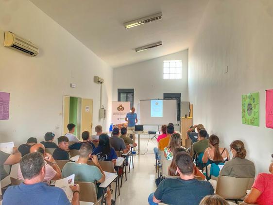 Un total de 34 personas obtienen la licencia de caza en un curso celebrado en la localidad