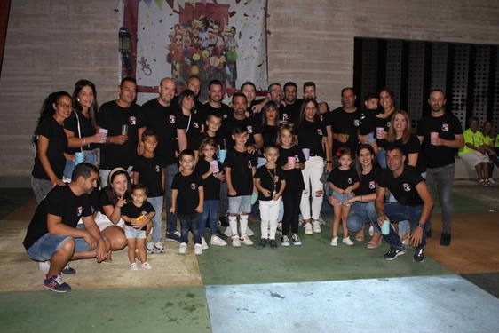 El Ayuntamiento elimina las fotos de las peñas del viernes del Ramo y convoca un concurso