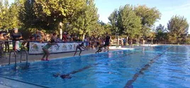 El trofeo de natación del Ramo, la última actividad del programa deportivo celebrada ayer por la tarde.