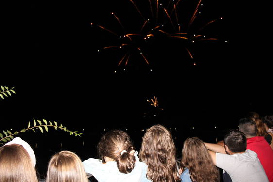 Doce minutos de fuegos artificiales ponen fin a los seis días de Fiestas del Ramo