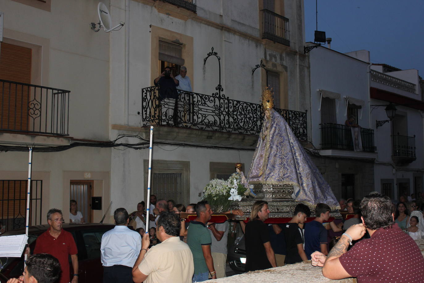 Así han vivido los casareños el recibimiento a la Virgen