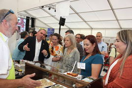 Decenas de quesos artesanos se dan cita en la VII Feria Europea de Casar de Cáceres