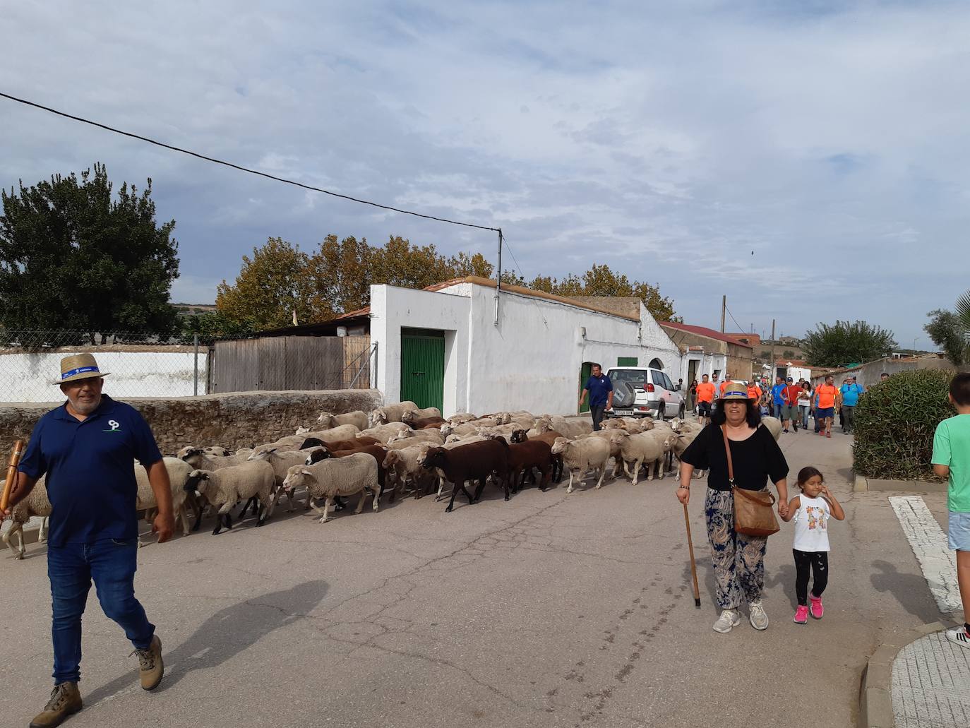 El queso úne en Casar de Cáceres a miles de personas