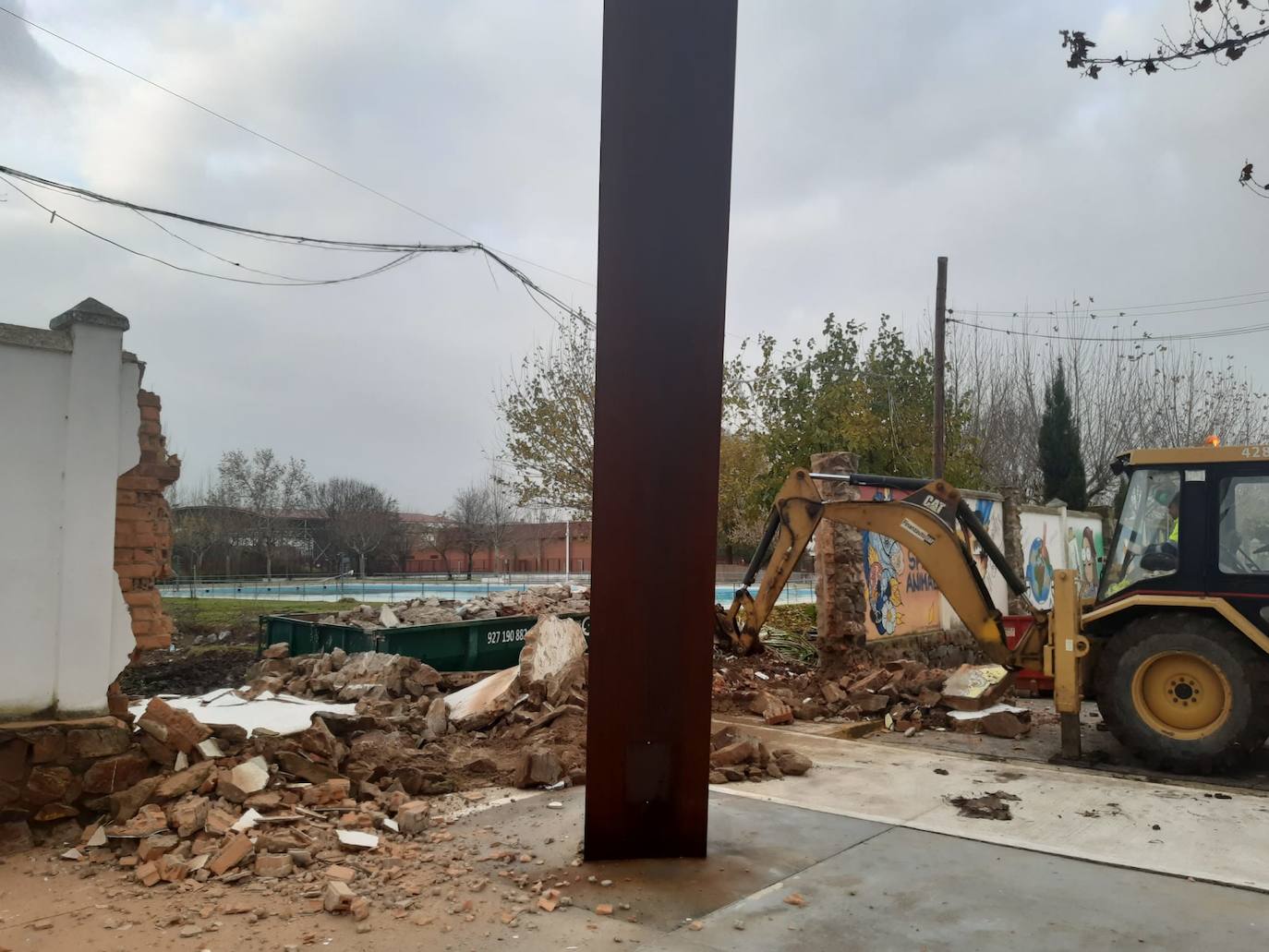 Comienzan las obras de remodelación del vaso pequeño de la piscina municipal