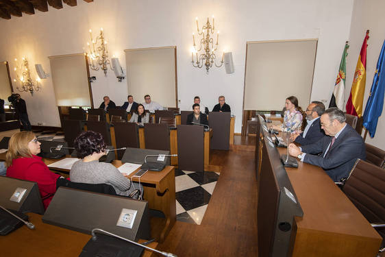 Diputación firma la segunda convocatoria para la instalación de servicios bancarios en 19 municipios