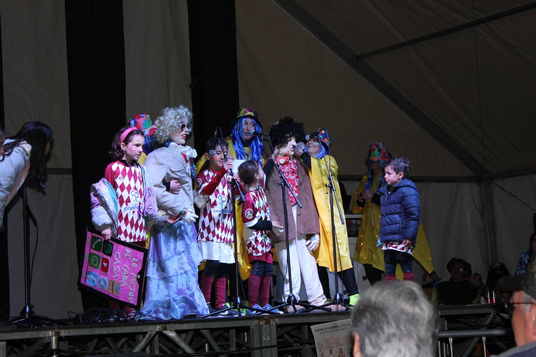 Fotos: El Carnaval casareño entusiasma a personas de todas las edades
