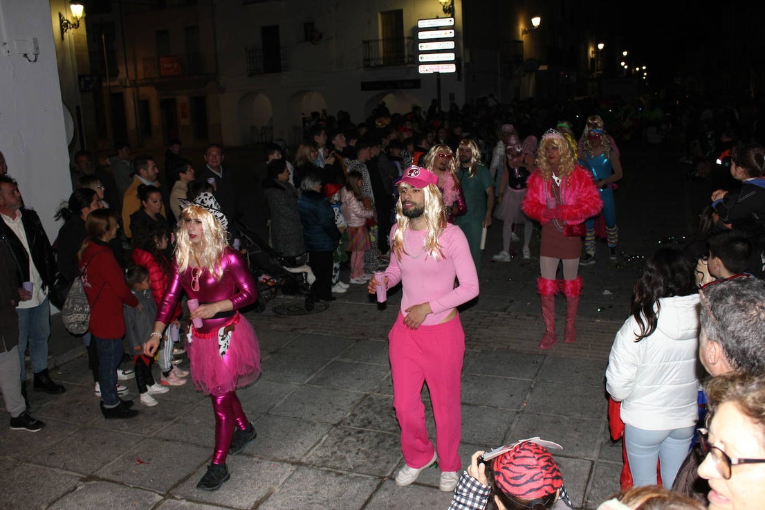 Fotos: El Carnaval casareño entusiasma a personas de todas las edades