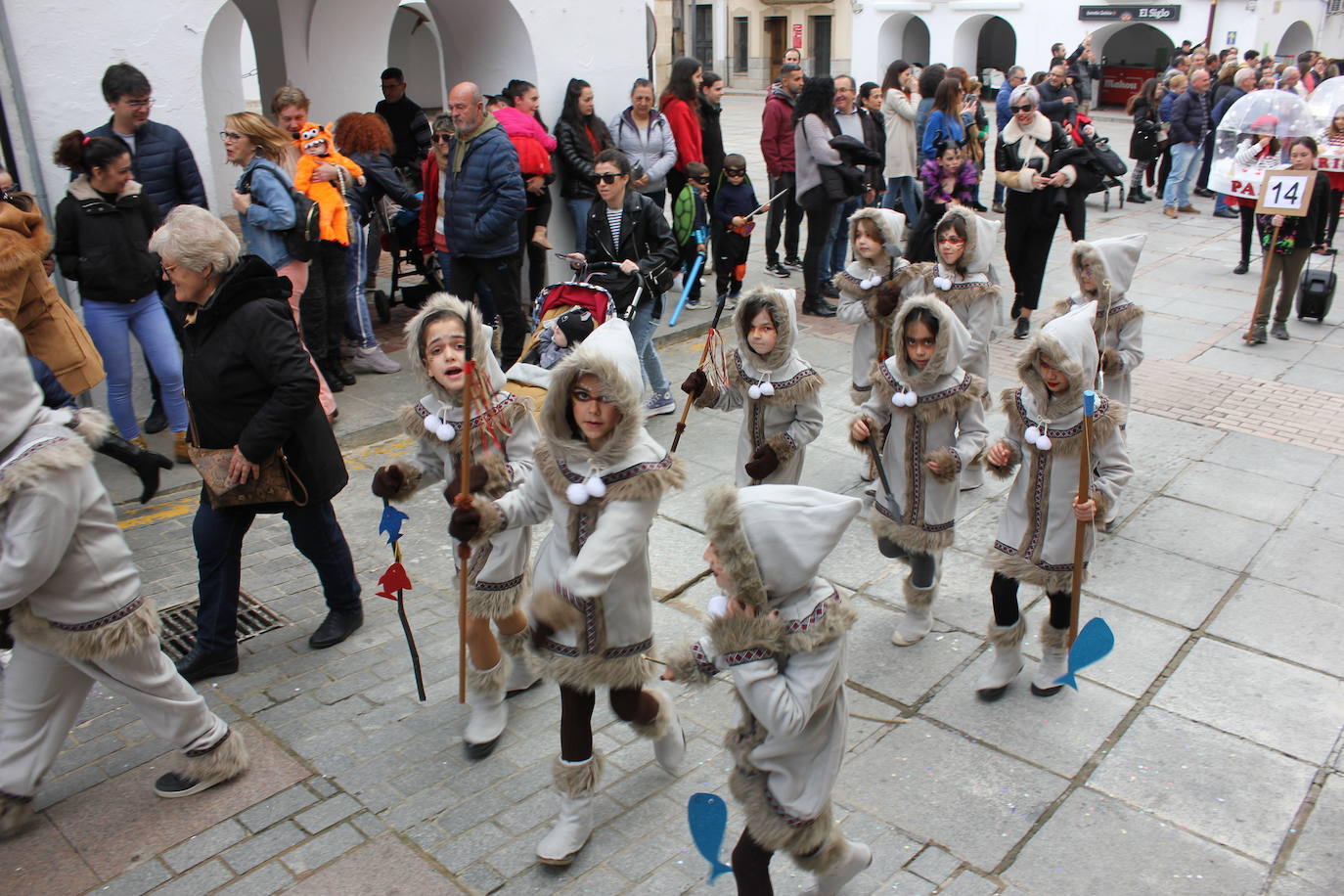 Fotos: El Carnaval casareño entusiasma a personas de todas las edades