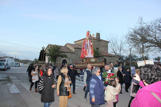 San Benito y San Blas, muy arropados a su llegada a la localidad