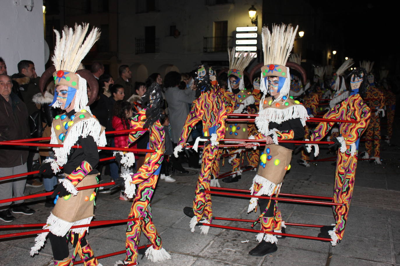 El Ayuntamiento repartirá más de 1.400 euros en premios entre los dos desfiles de comparsas del Carnaval