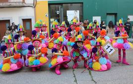 Comparsa ganadora de esta edición, 'Colors fantasy'.