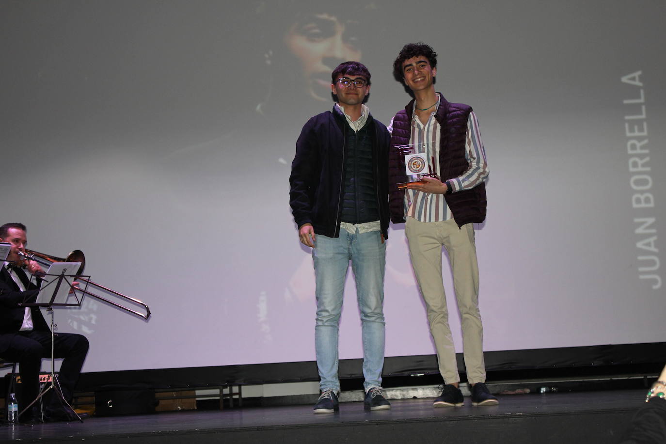 Imagen principal - Casar de Cáceres entrega sus Premios Privilegio Sancho IV