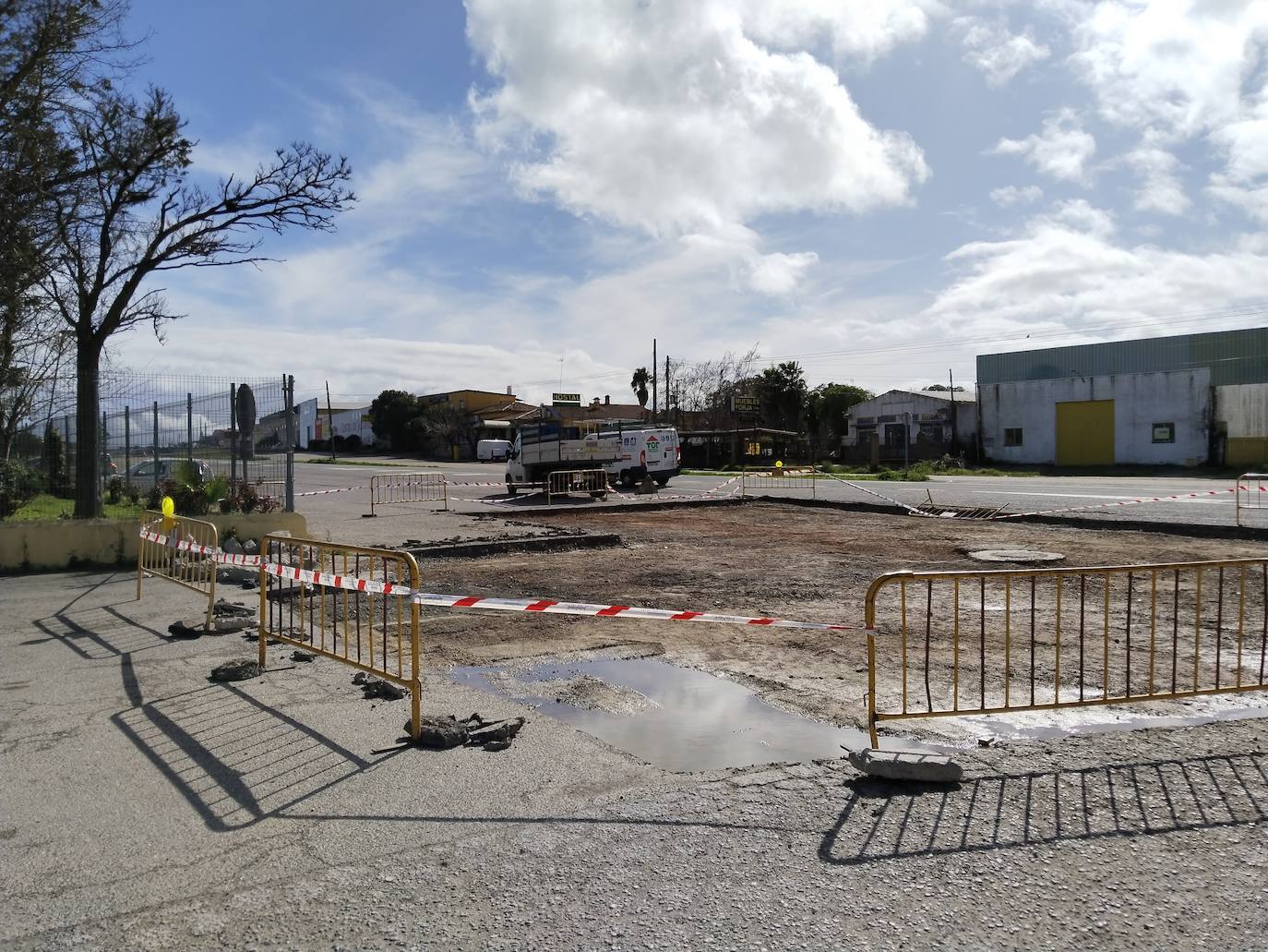 El Ayuntamiento resolverá el problema de los socavones junto a la N-630