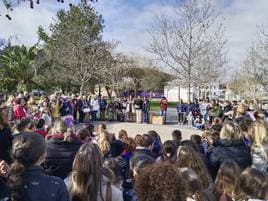 Encuentro de la Comunidad Educativa en el Parque de José Cortés el pasado viernes, 8 de marzo.