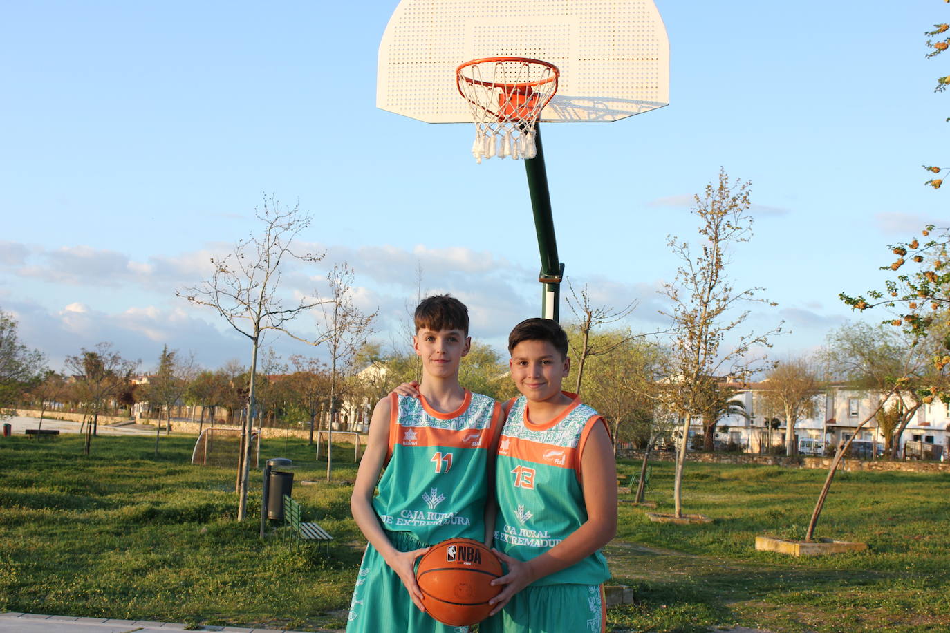 Gabriel Rosado y Rodrigo Roldán, dos promesas del baloncesto con sangre casareña, disputarán el Campeonato Nacional de Cádiz
