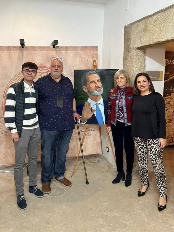 José María Aparicio expone por primera vez su pintura, y reserva sus dibujos para dos fines sociales