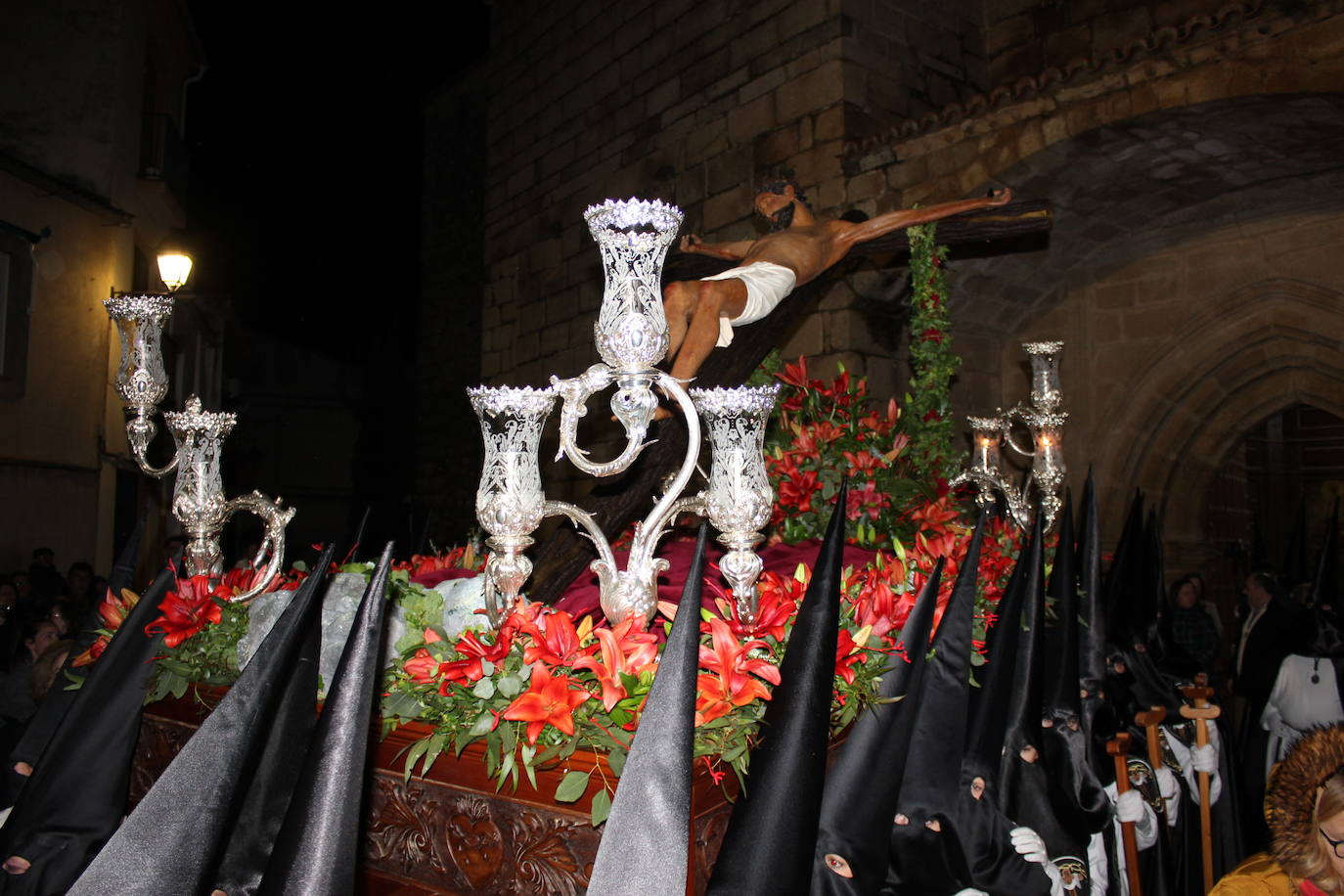 Semana Santa muy lluviosa, pero en la que se han ensalzado las tradiciones