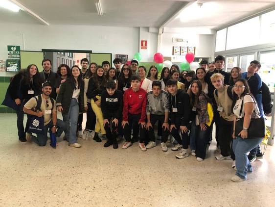 Alumnos casareños acogen a 12 estudiantes italianos para vivir una experiencia Erasmus