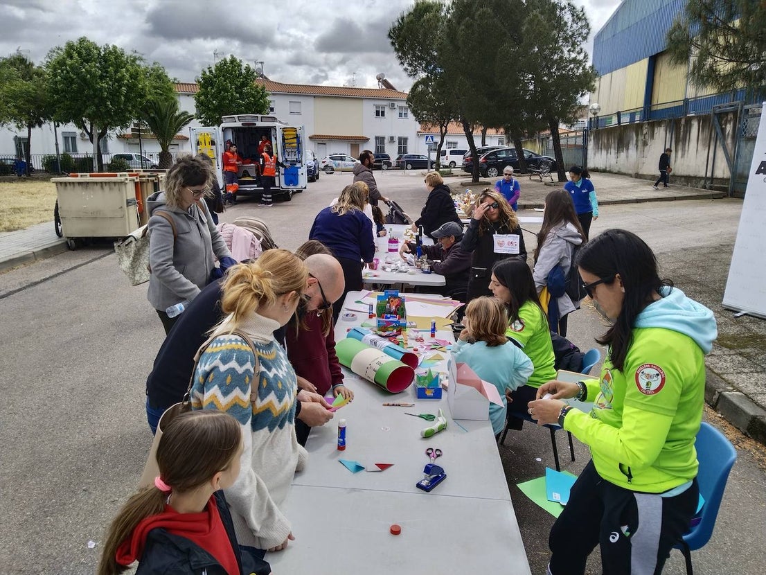 Así ha vivido Casar de Cáceres sus 12 horas solidarias 'Kilómetros por la investigación'
