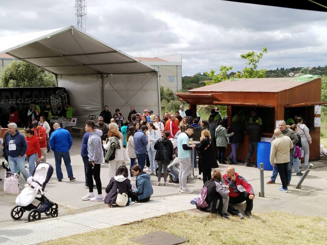 Así ha vivido Casar de Cáceres sus 12 horas solidarias 'Kilómetros por la investigación'