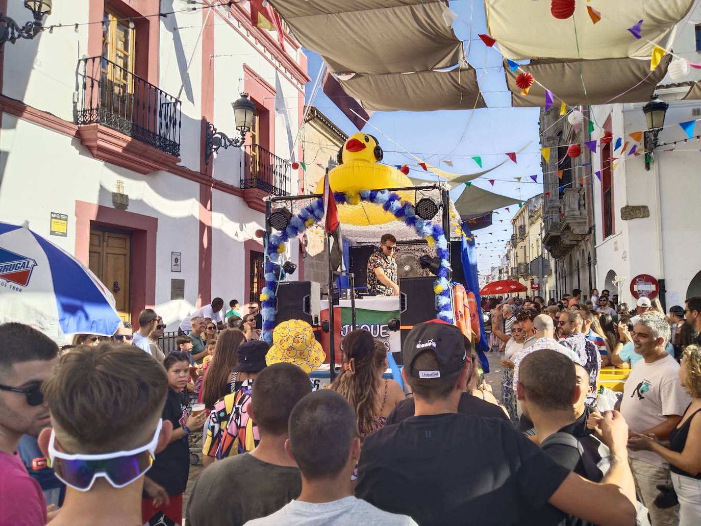 Los casareños exprimen al máximo las fiestas de día