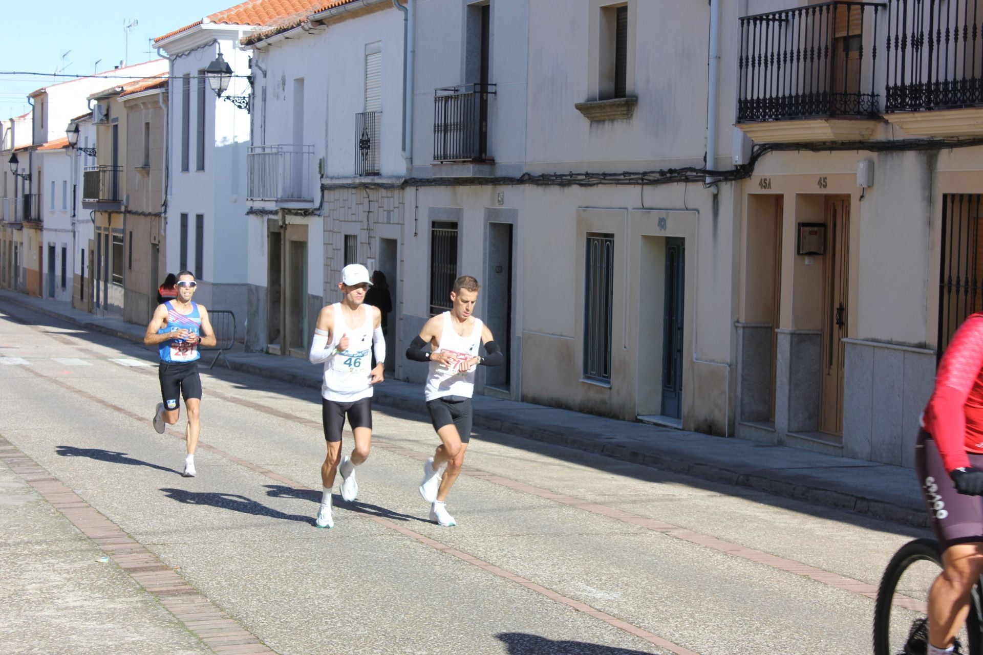 Imagen secundaria 2 - Día grande de atletismo en Casar de Cáceres