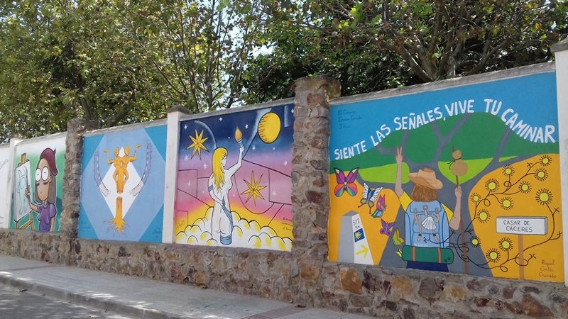 Nuevas obras lucen en el muro de Gemma Granados