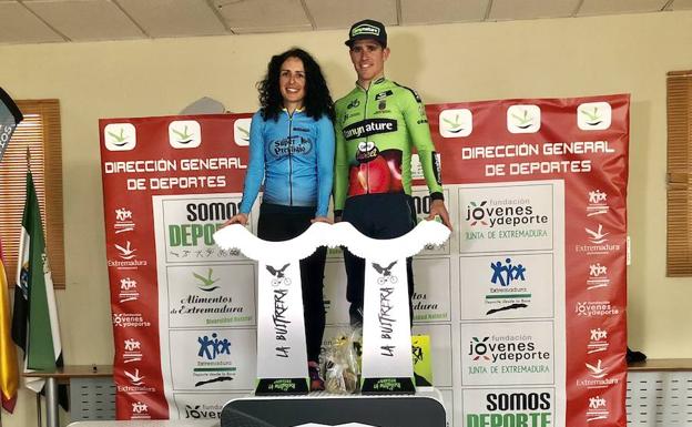 Casi 200 ciclistas volaron en la Ruta BTT 'Desafío La Buitrera' de Castuera