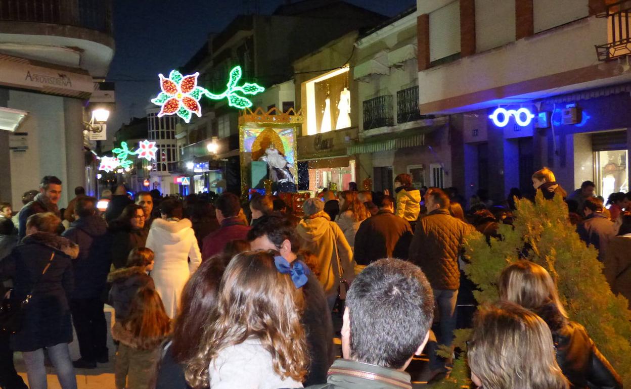 Melchor, Gaspar y Baltasar recorrerán mañana las calles de Castuera para hacer realidad las ilusiones de niños y mayores